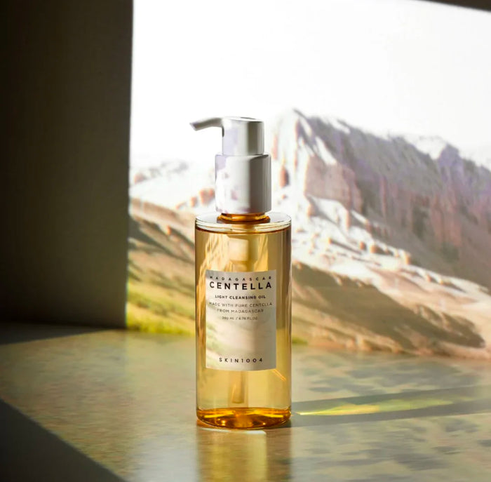 SKIN1004 Madagascar Centella Light Cleansing Oil