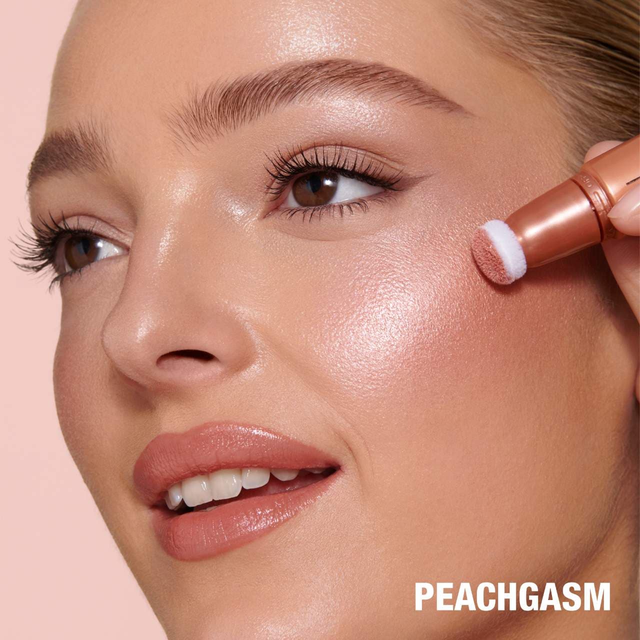 Charlotte Tilbury Beauty Highlighter Wand