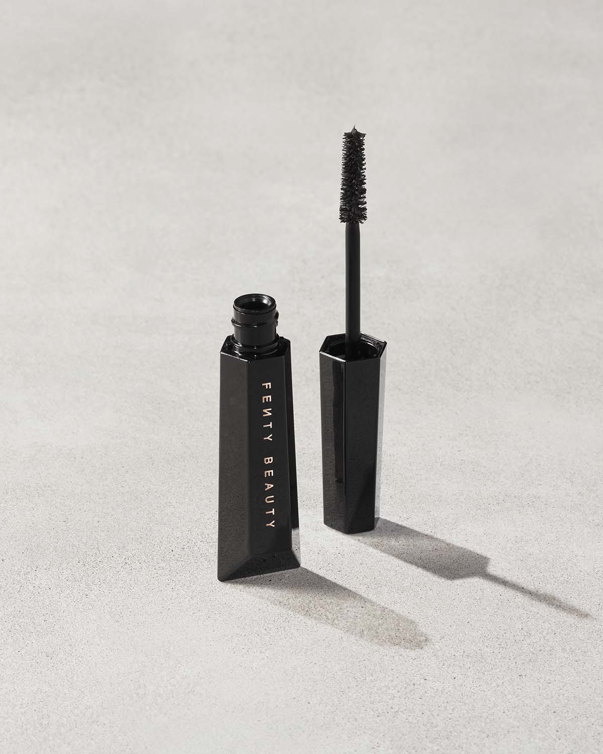 FENTY BEAUTY HELLA THICC VOLUMIZING MASCARA - Cuz I'm Black