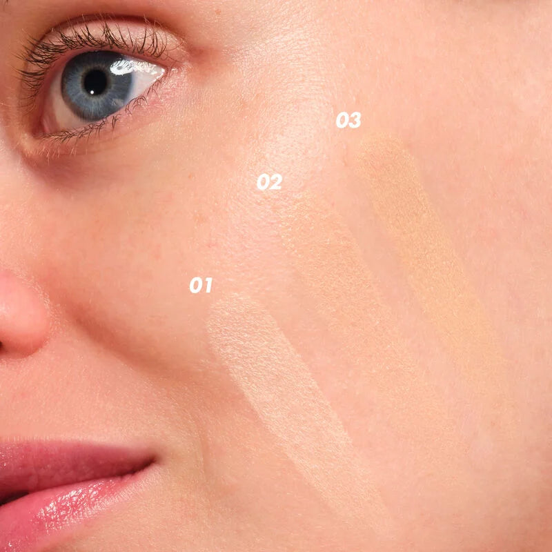 MAKE UP FOREVER Super Boost Lightweight Moisturizing Skin Tint with Hyaluronic and Polyglutamic Acids