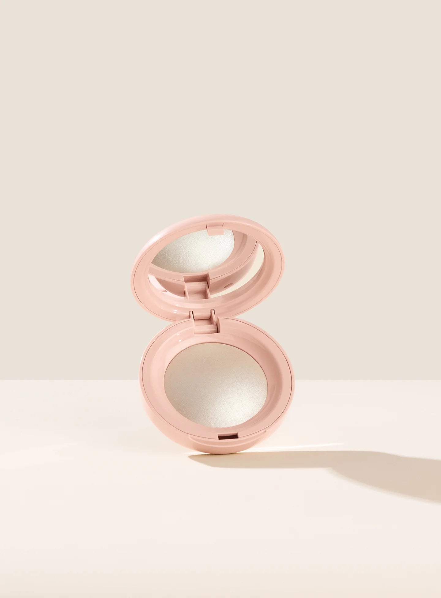 RARE BEAUTY Positive Light Silky Touch Highlighter