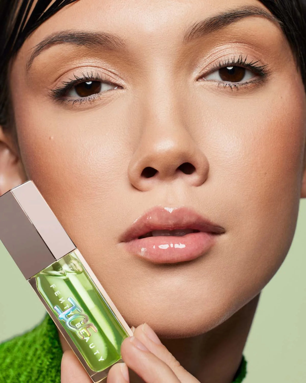 FENTY BEAUTY Gloss Bomb Ice Cooling Lip Gloss